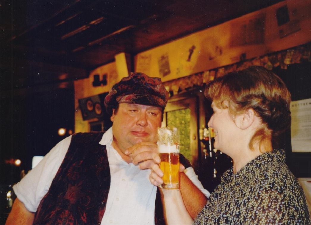 Hier tragen Micheal Mohapp und Ulli Fessl Weinheber Gedichte vor.