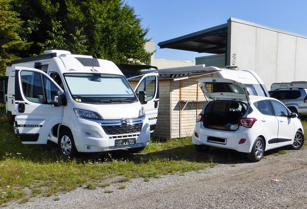 Mit dem kleinen Auto zum großen und dann nix wie weg.